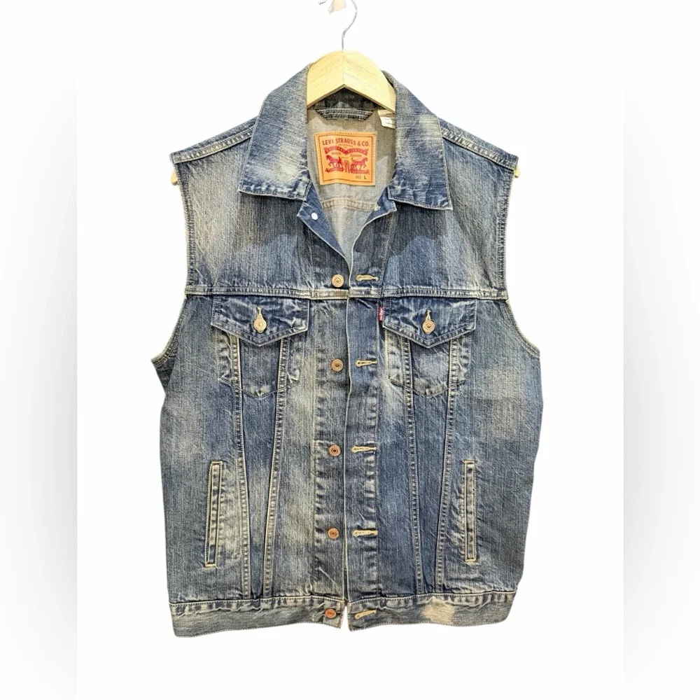 Levi”s Vintage Trucker Vest